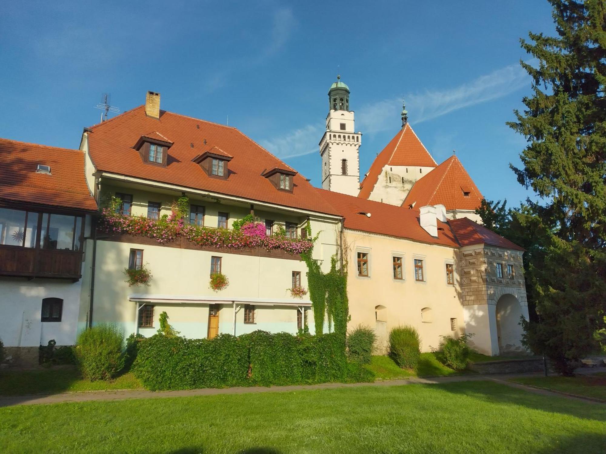 Hotel Parkan Прахатіце Екстер'єр фото