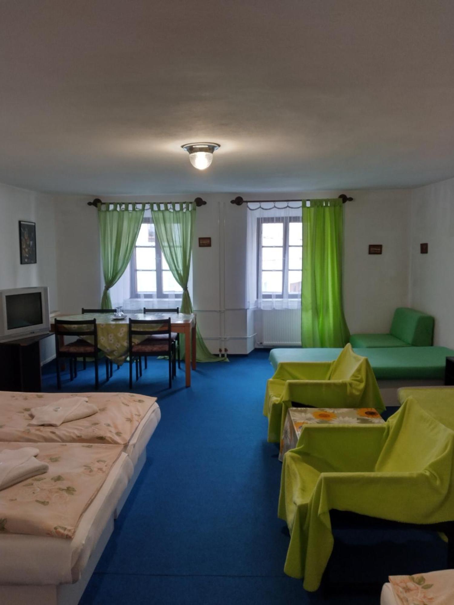 Hotel Parkan Прахатіце Екстер'єр фото