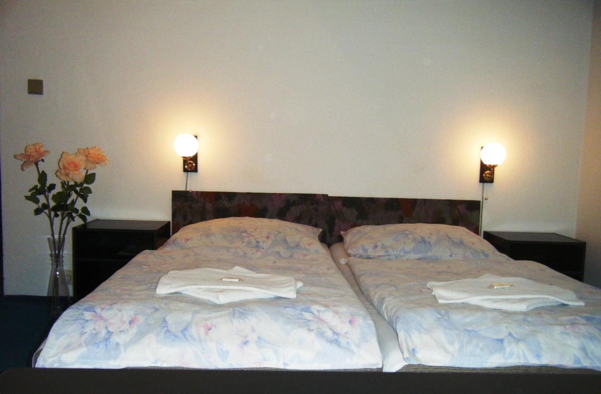 Hotel Parkan Прахатіце Номер фото